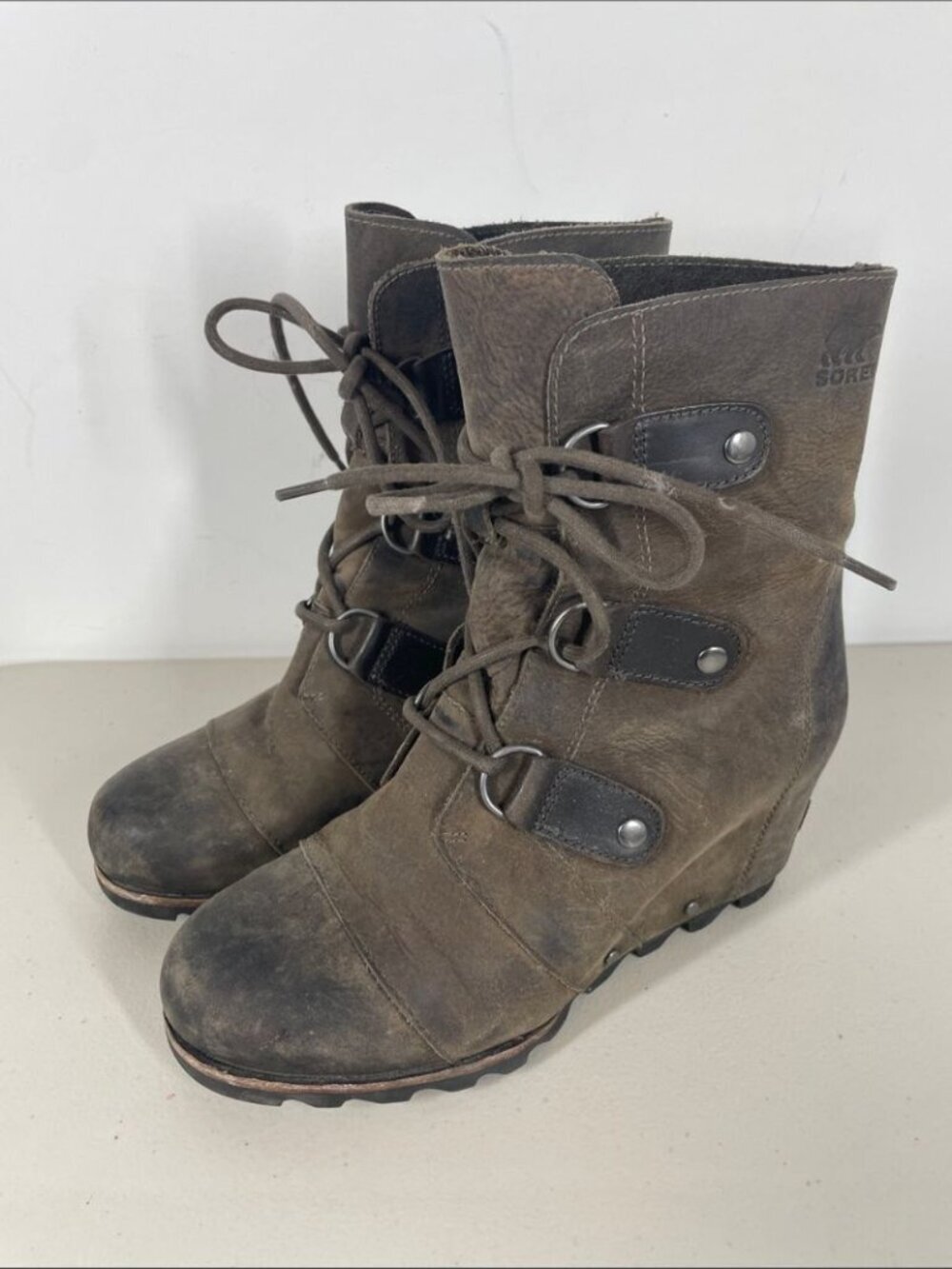 Sorel Brown Y2K Inspired Lace Up Wedge Leather Boots Outdoor Hiking Fall Size 6 - Picture 2 of 13